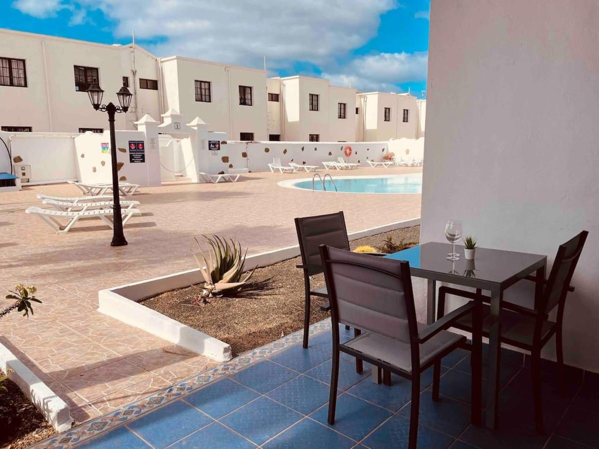 Apartment Luna -Modern One Bedroom Apartment In Central Puerto Del Carmen Tías Exteriör bild